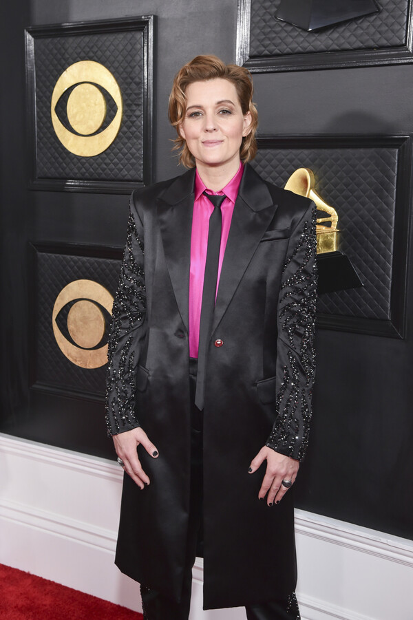 Photos: Inside the 65th GRAMMY Awards With Adele, Beyoncé, Taylor Swift & More Image