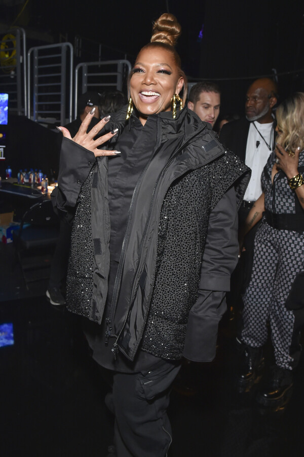 Photos: Inside the 65th GRAMMY Awards With Adele, Beyoncé, Taylor Swift & More Image
