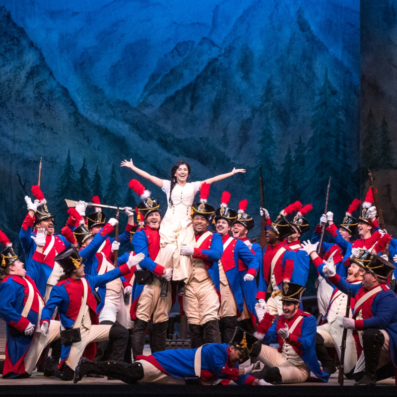 Review: THE DAUGHTER OF THE REGIMENT at Minnesota Opera Image