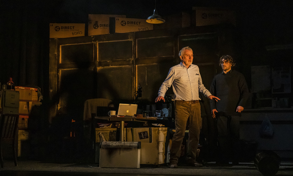 Photos: First Look at the UK Tour of WHEN DARKNESS FALLS Image