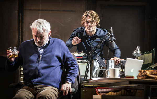 Photos: First Look at the UK Tour of WHEN DARKNESS FALLS Image