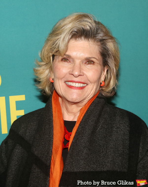 Photos: On the Red Carpet for PICTURES FROM HOME Opening Night Image