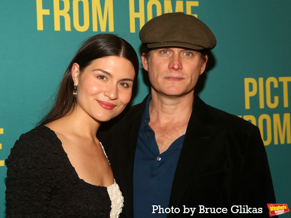 Photos: On the Red Carpet for PICTURES FROM HOME Opening Night Image