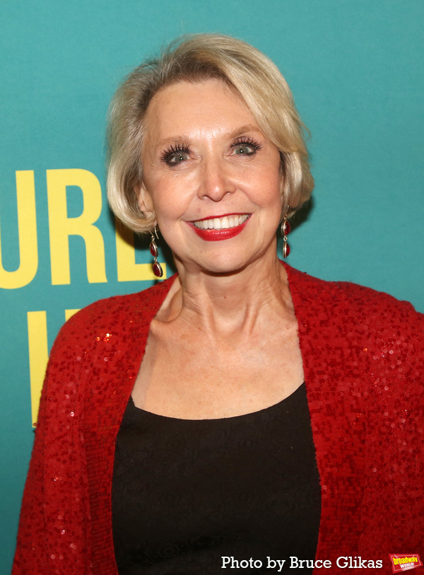 Photos: On the Red Carpet for PICTURES FROM HOME Opening Night Image