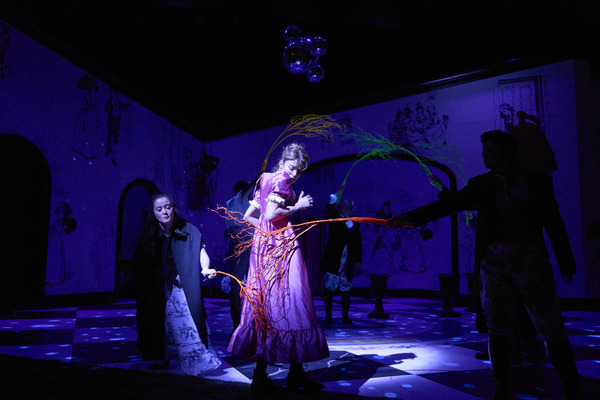 Photos: First Look at SENSE AND SENSIBILITY at Great Lakes Theater  Image