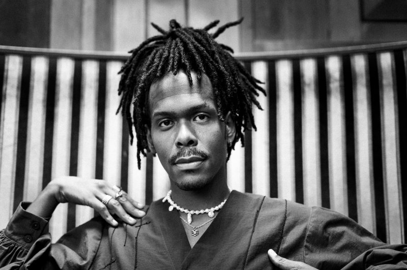 Feature: JEANGU MACROOY SPEELT JEZUS IN MUSICAL JESUS CHRIST SUPERSTAR! Image