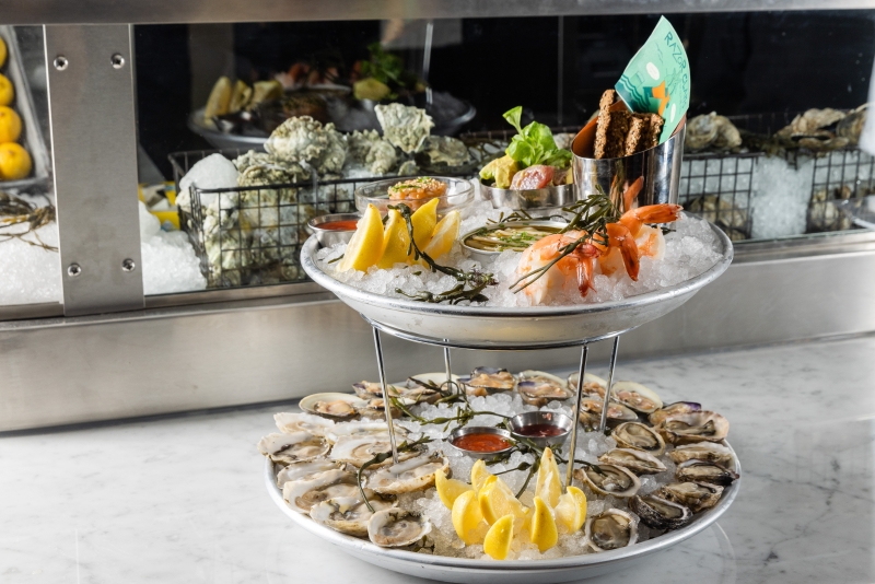 Review: MERMAID OYSTER BAR MIDTOWN for Impressive Meals and Spirited Happy Hours 