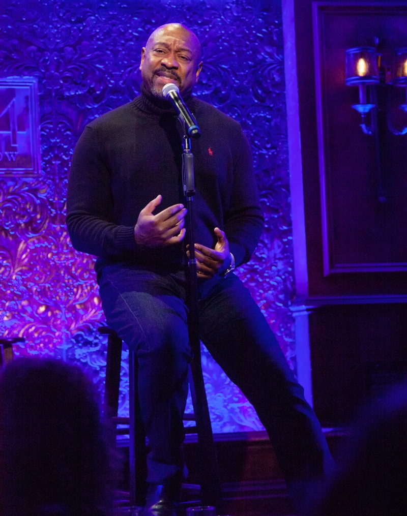 Review: Romance And The Silky Voice Of ALTON FITZGERALD WHITE Were In The Air For A VALENTINE'S CELEBRATION At 54 Below  Image