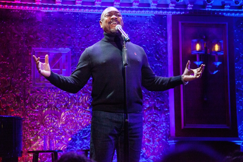 Review: Romance And The Silky Voice Of ALTON FITZGERALD WHITE Were In The Air For A VALENTINE'S CELEBRATION At 54 Below  Image