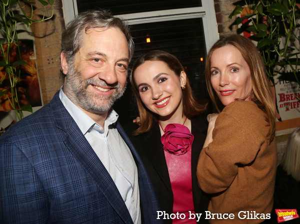 Judd Apatow, Maude Apatow and Leslie Mann Photo