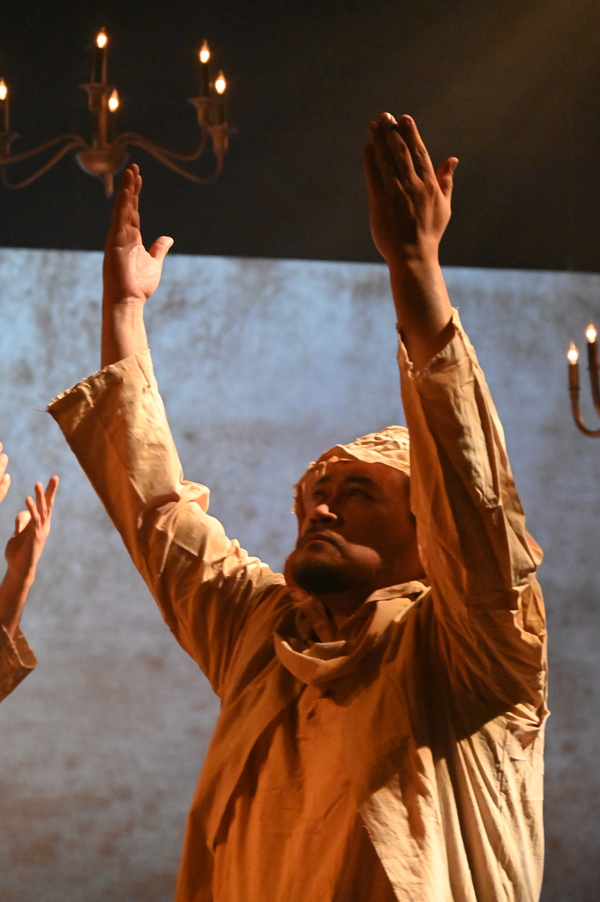 Photos: First Look At THE TRAVELERS At The Magic Theatre Image