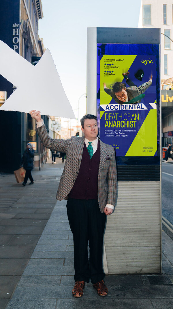 Photos: First Look at Daniel Rigby as The Maniac in ACCIDENTAL DEATH OF AN ANARCHIST Image