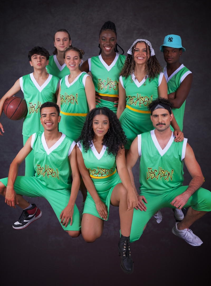 Bringing the Competitive Universe of Cheerleaders to the Stage, BRING IT ON: THE MUSICAL Opens in Brazil 