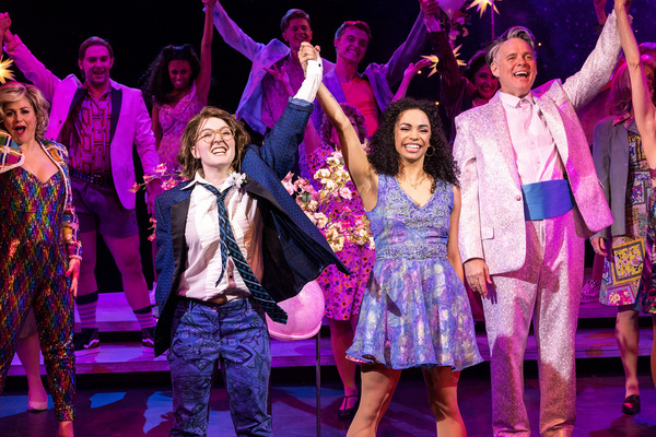 Photos: First Look at THE PROM at Chanhassen Dinner Theatres Image