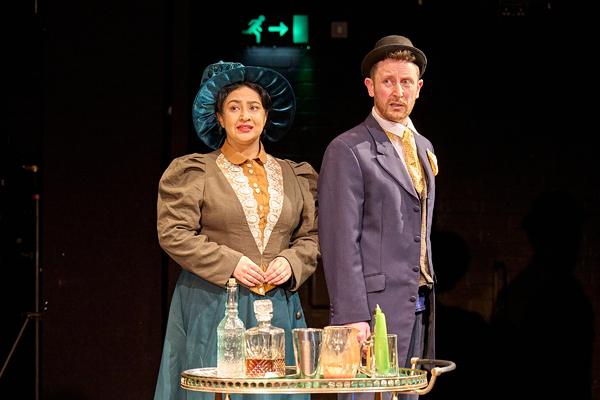 Photos: First Look at Dave Hearn, Michael Dylan and Amy Revelle in THE TIME MACHINE UK Premiere 