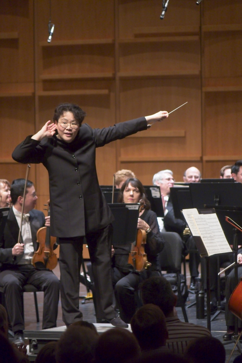 Review: BRUCH VIOLIN CONCERTO at Charlotte Symphony Image