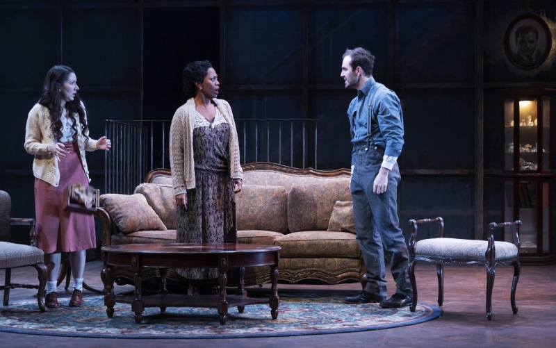 Review: THE GLASS MENAGERIE at Arizona Theatre Company Image