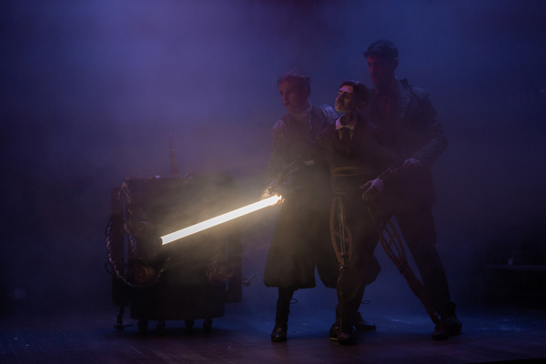 Photos: First Look At TESLA VS EDISON At The Center For Puppetry Arts  Image