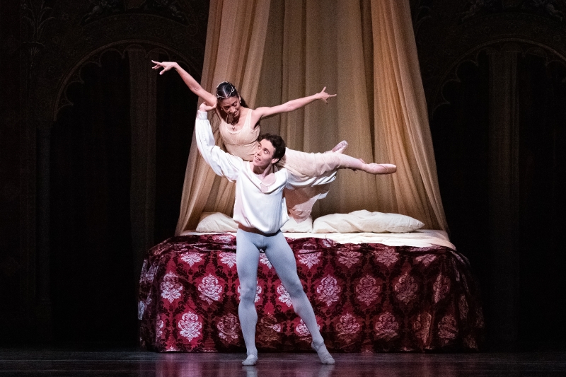 Review: ROMEO AND JULIET STUNS AUDIENCES WITH ITS CLASSIC STORY AND BEAUTIFUL DESIGN at Houston Ballet Image