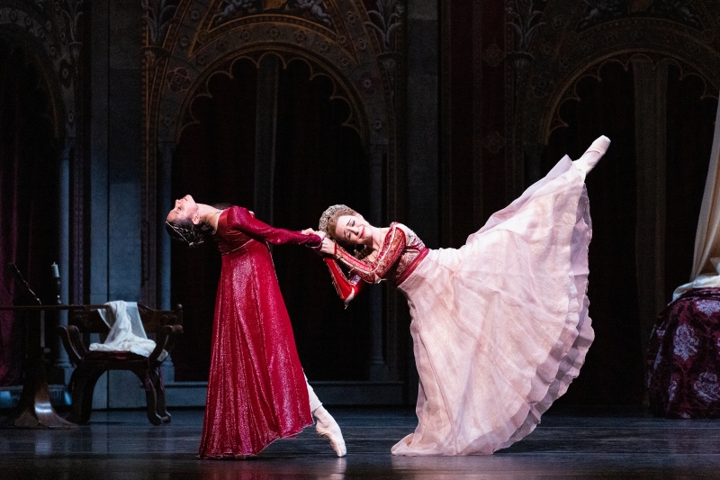 Review: ROMEO AND JULIET STUNS AUDIENCES WITH ITS CLASSIC STORY AND BEAUTIFUL DESIGN at Houston Ballet Image