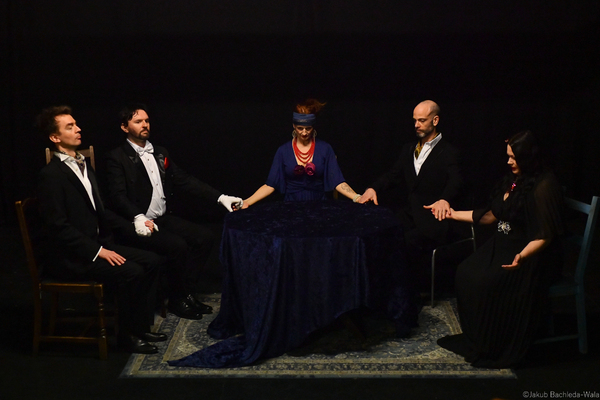 Photos: First Look At The World Premiere Of AN ABSOLUTE FARCE OF A MURDER MYSTERY Image
