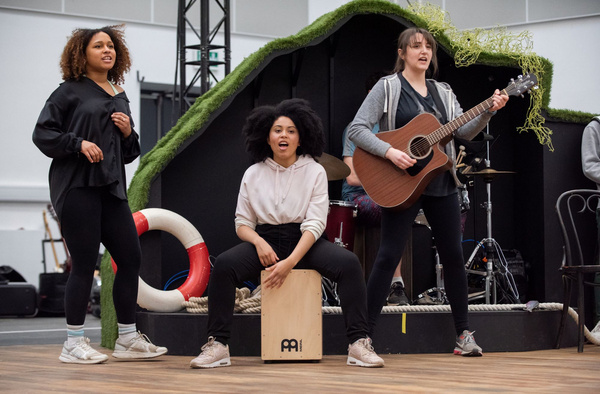 Photos: First Look At National Theatre Of Scotland's KIDNAPPED In Rehearsals Image