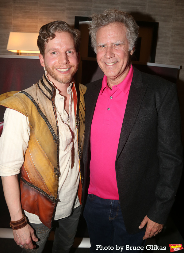 Photos: Will Ferrell, Eugene Levy & Sarah Levy Visit & JULIET! Image