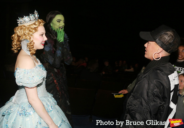 Photos: P!NK Proves She Goes Good With Green as She Visits WICKED on Broadway! Image