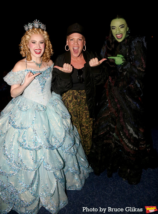 Photos: P!NK Proves She Goes Good With Green as She Visits WICKED on Broadway! Image