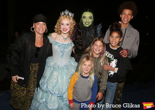 Photos: P!NK Proves She Goes Good With Green as She Visits WICKED on Broadway! Image