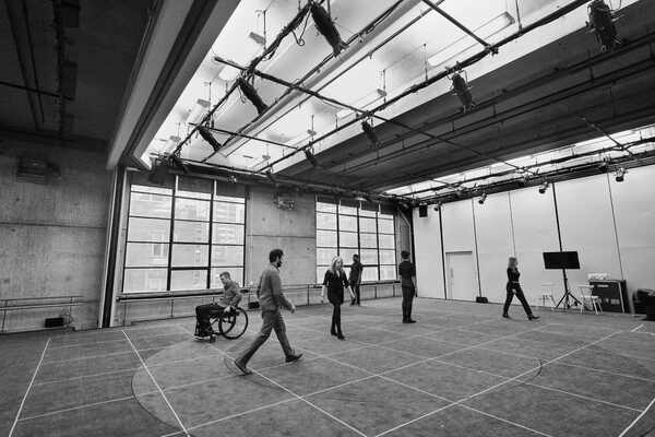 Photos: See Jessica Chastain & More in A DOLL'S HOUSE Rehearsals Image