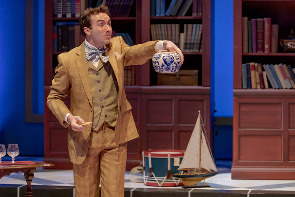 Photos: First Look at THE REWARDS OF BEING FRANK at ART/New York Theatres Image