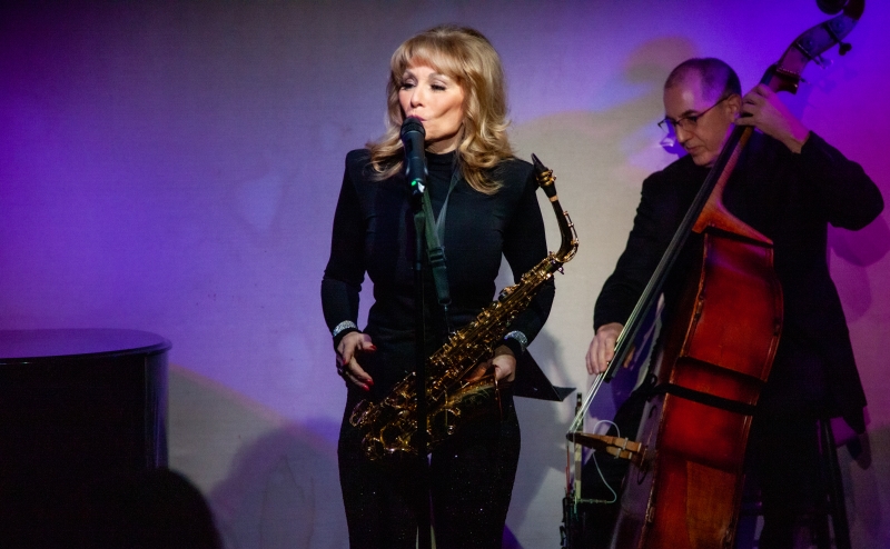 Review: SAXY SUSIE Clausen Sounds Sweet In Don't Tell Mama Solo Show Debut Image