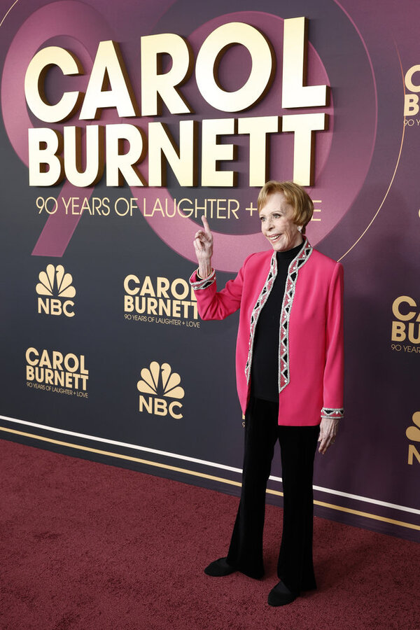 Photos: Julie Andrews, Billy Porter & More Gather to Honor Carol Burnett 