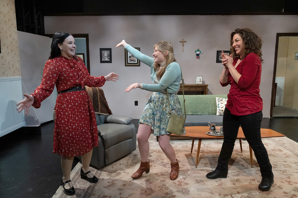 Photos: First Look at Open Fist's TO THE BONE at Theatre 68 Arts Complex Image