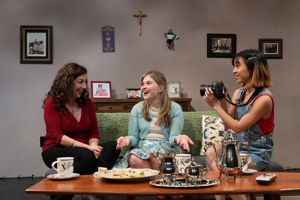 Photos: First Look at Open Fist's TO THE BONE at Theatre 68 Arts Complex 