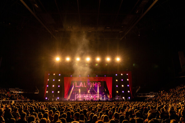 Photos: Graham Norton, Katherine Ryan, and More Take the Stage at JUST FOR LAUGHS LONDON FESTIVAL Image
