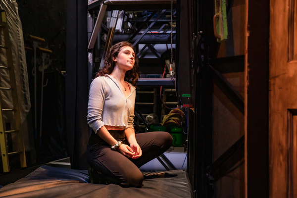 Photos: First Look at the New Cast of THE PLAY THAT GOES WRONG in Rehearsal Image