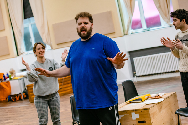Photos: Inside Rehearsal For PETER PAN GOES WRONG; Full Cast Announced! Image
