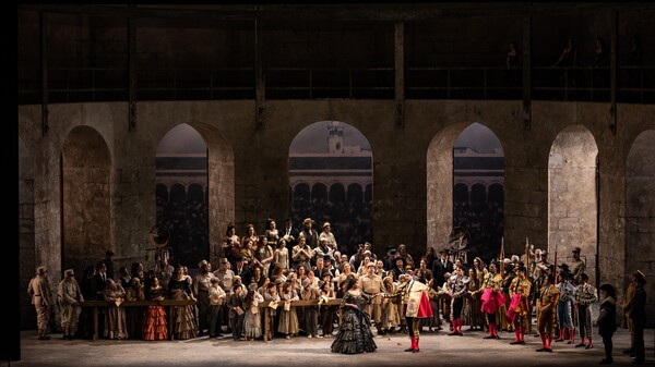 Photos: First Look at CARMEN at Lyric Opera of Chicago Image