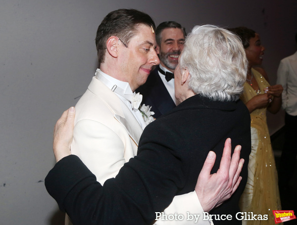 Photos: Glenn Close Visits SOME LIKE IT HOT Image