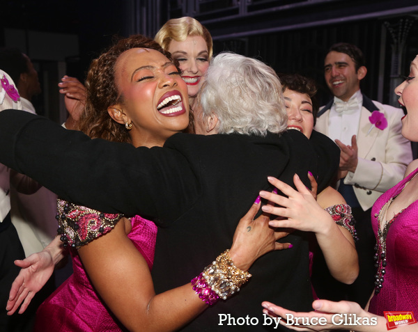 Photos: Glenn Close Visits SOME LIKE IT HOT Image