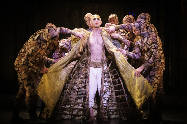 Photos: First Look at AKHNATEN at the London Coliseum 