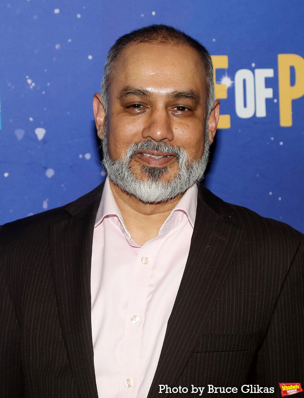 Photos: The Company of LIFE OF PI Meets the Press! Image