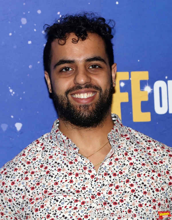 Photos: The Company of LIFE OF PI Meets the Press! Image