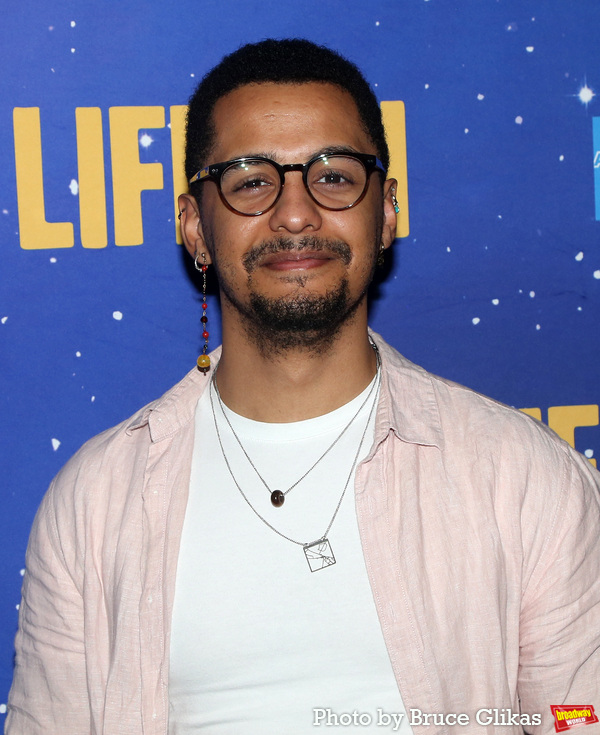 Photos: The Company of LIFE OF PI Meets the Press! Image