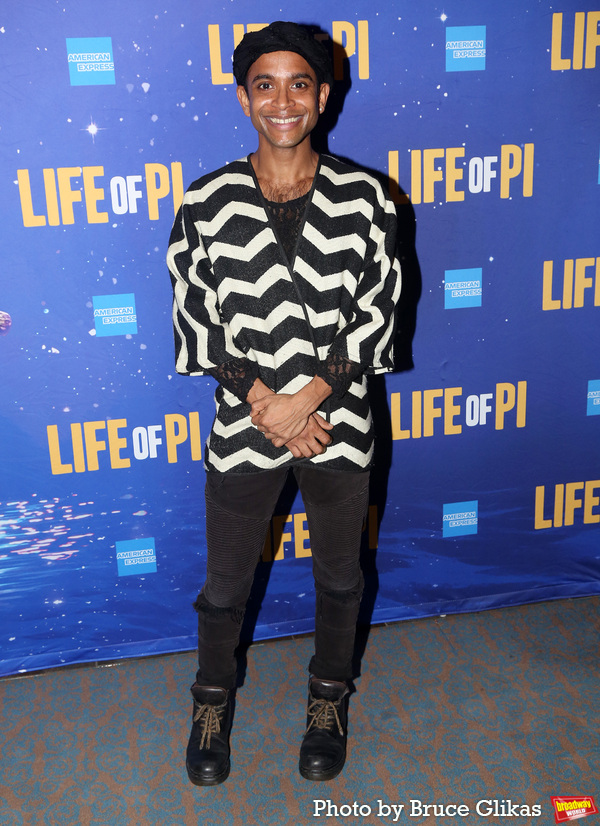 Photos: The Company of LIFE OF PI Meets the Press! Image