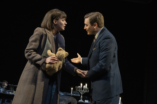 Photos: See Joshua Malina, Brandon Uranowitz & More in New LEOPOLDSTADT Images Image