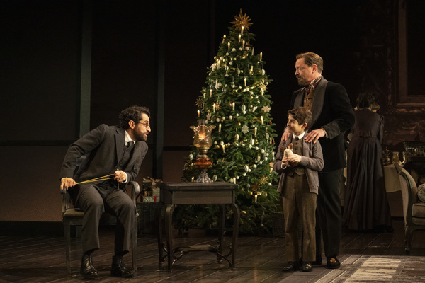 Photos: See Joshua Malina, Brandon Uranowitz & More in New LEOPOLDSTADT Images Image