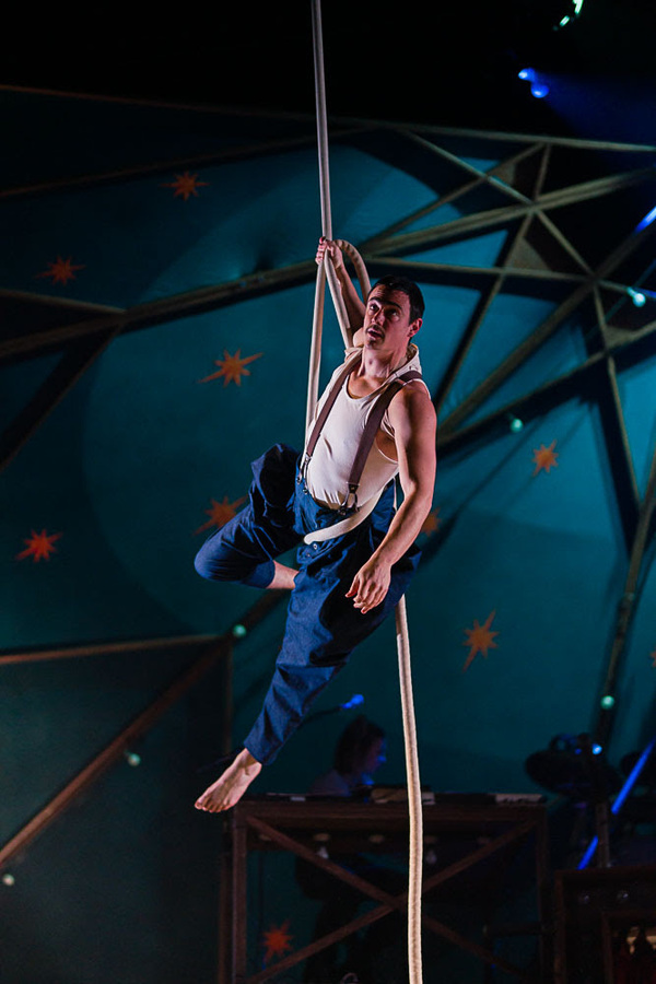 Photos: First Look At Extraordinary Bodies' WALDO'S CIRCUS OF MAGIC and Terror At Bristol Old Vic Image